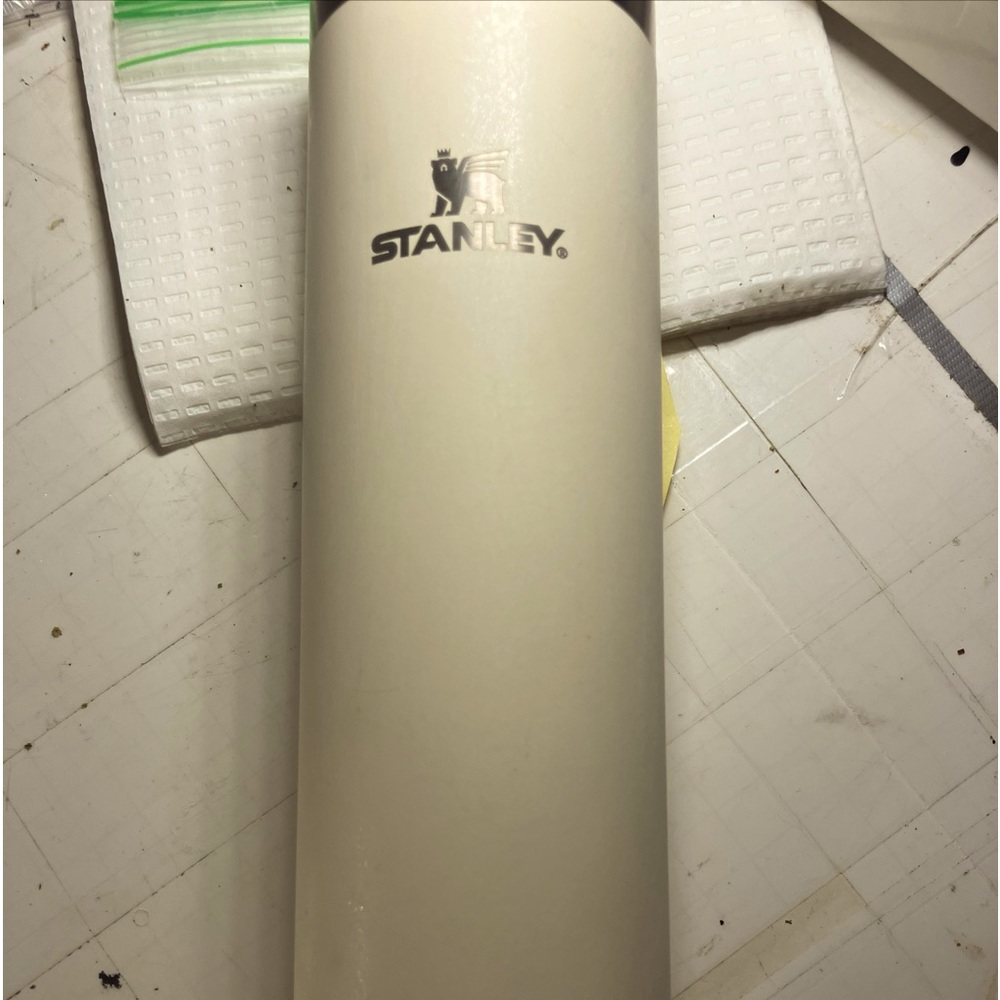 Stanley coffee cup pre-owned good condition